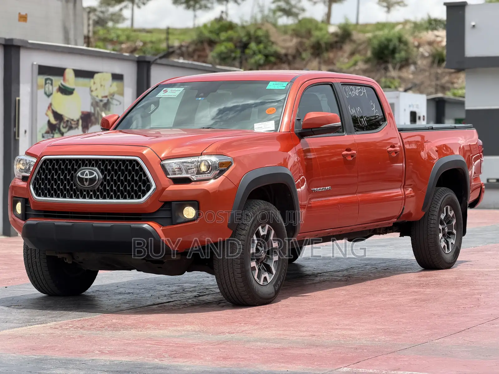 Toyota Tacoma 2018 Orange