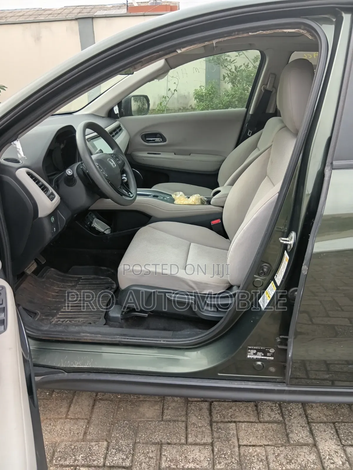 Honda HR-V 4dr SUV (1.5L 4cyl CVT) 2016 Green