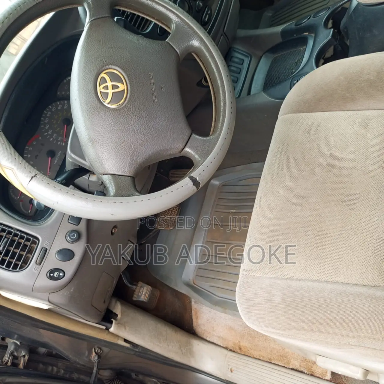 Toyota Sequoia 2005 Gray