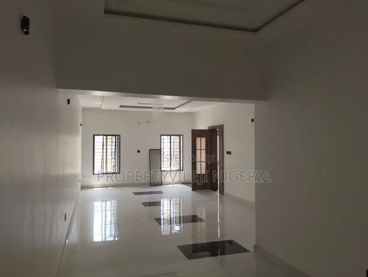 4bdrm Duplex in Mbora for rent