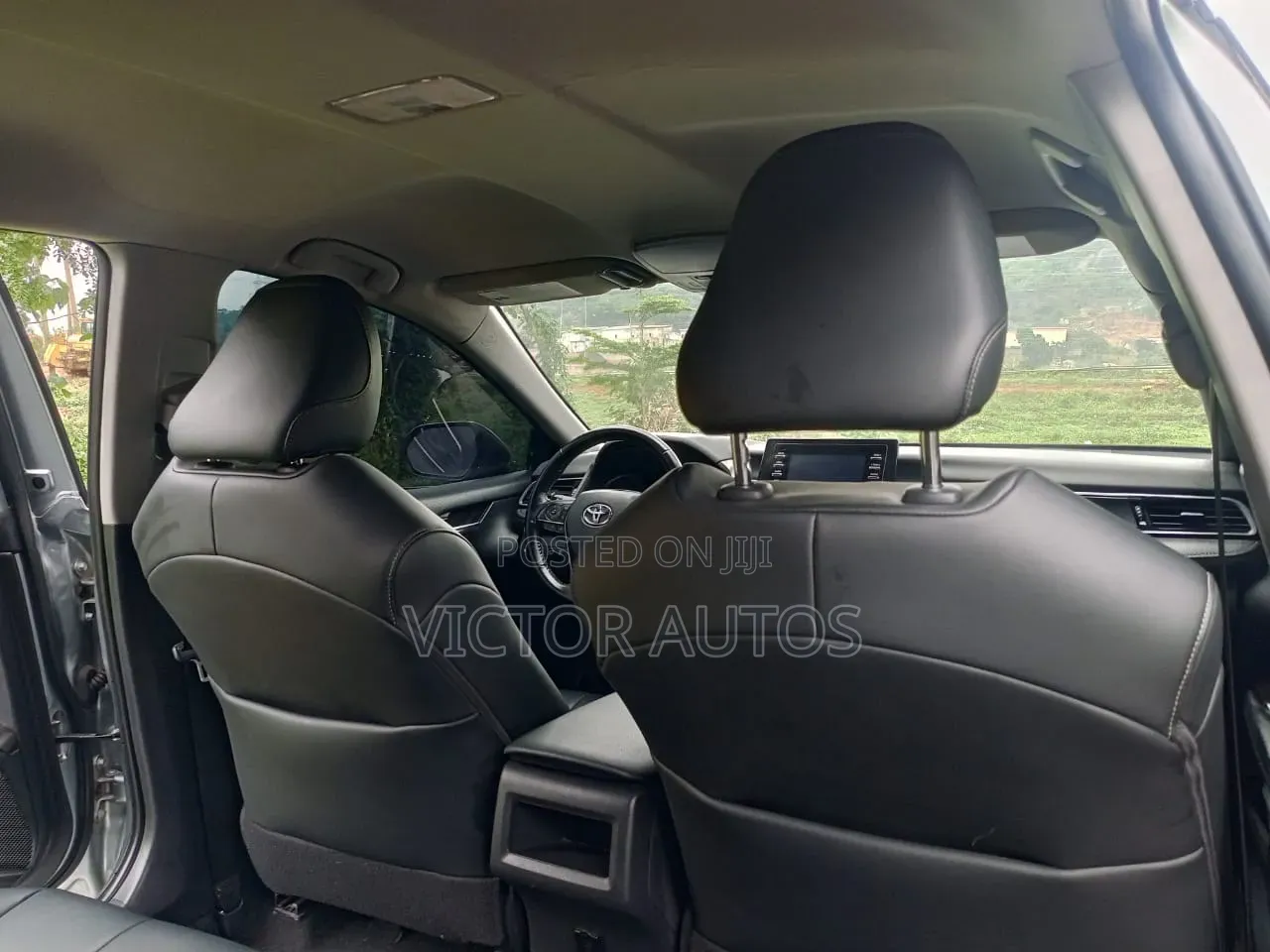 Toyota Camry 2022 Silver