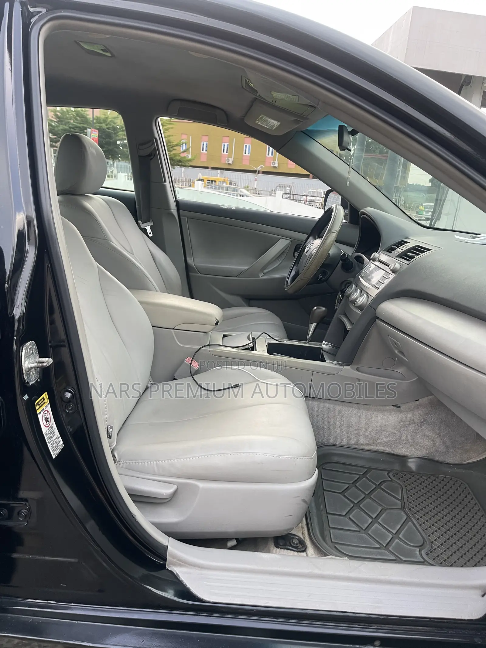 Toyota Camry LE 4dr Sedan (2.5L 4cyl 6AM) 2010 Black