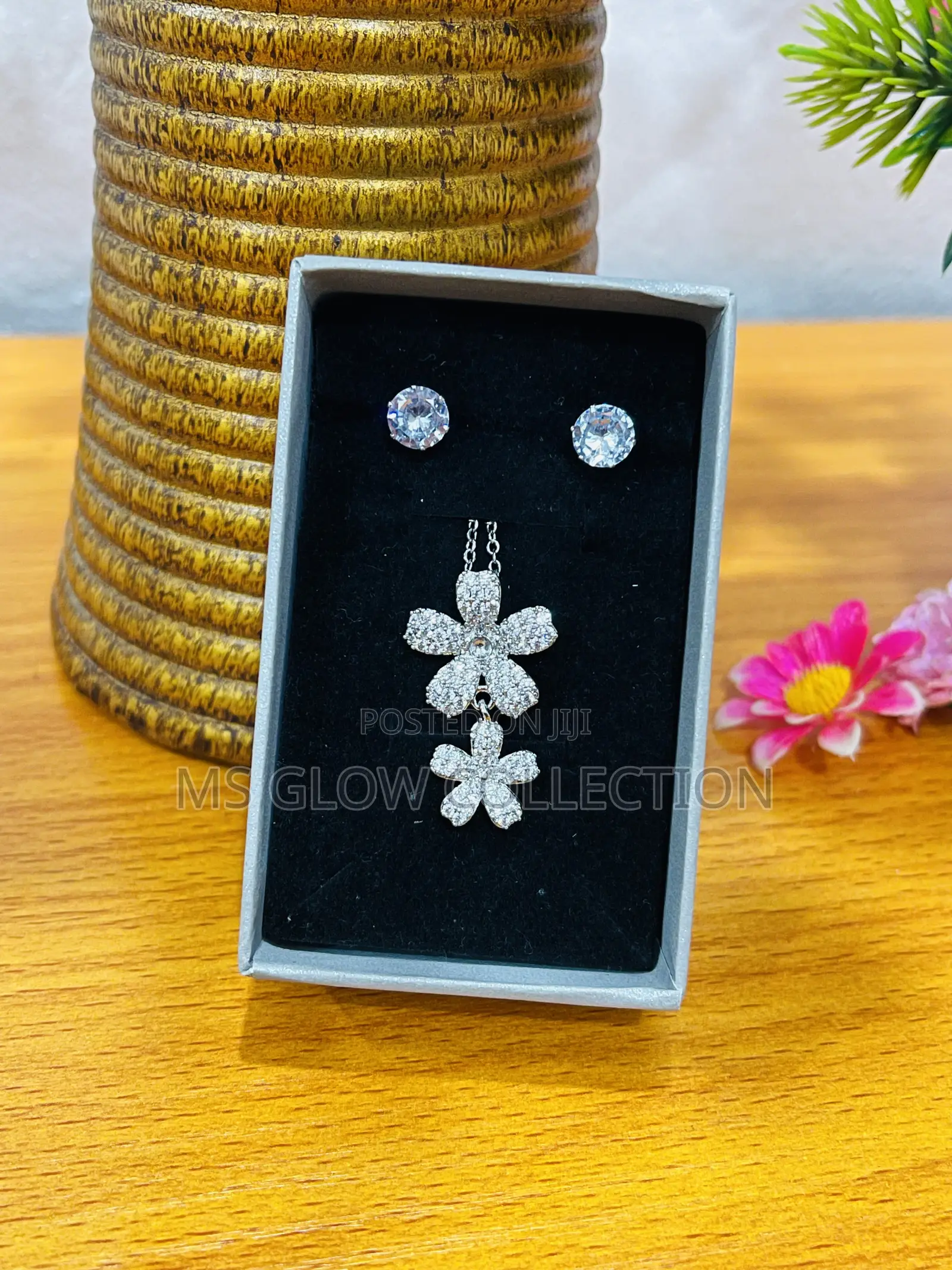 Luxury Silver Double Flower Pendant Necklace Stud Earrings Set