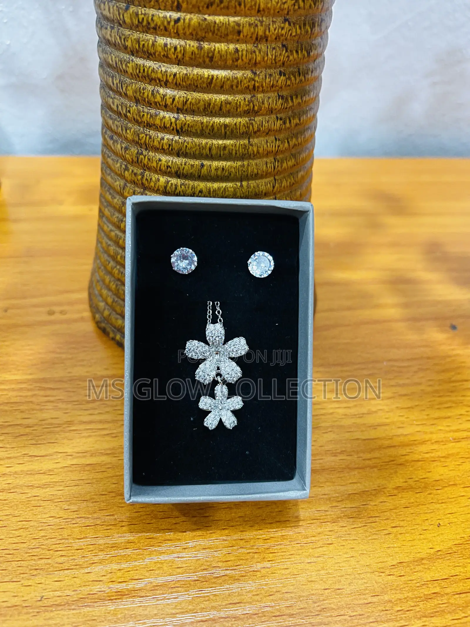Luxury Silver Double Flower Pendant Necklace Stud Earrings Set