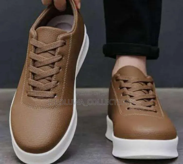 Quality Sleek Black Leather Sneakers –Comfort Shoes for Everyday Wear