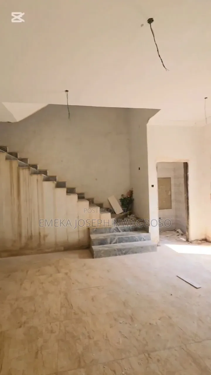 4bdrm Townhouse/Terrace in Dawaki for sale