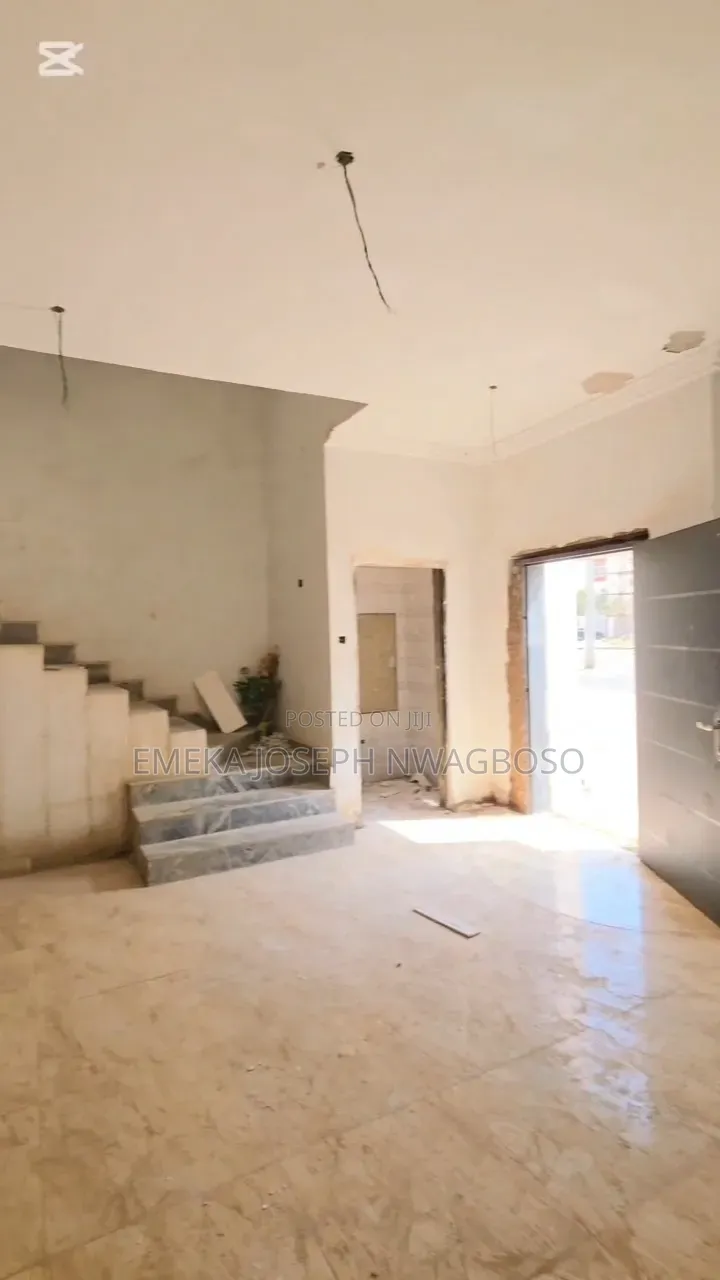 4bdrm Townhouse/Terrace in Dawaki for sale
