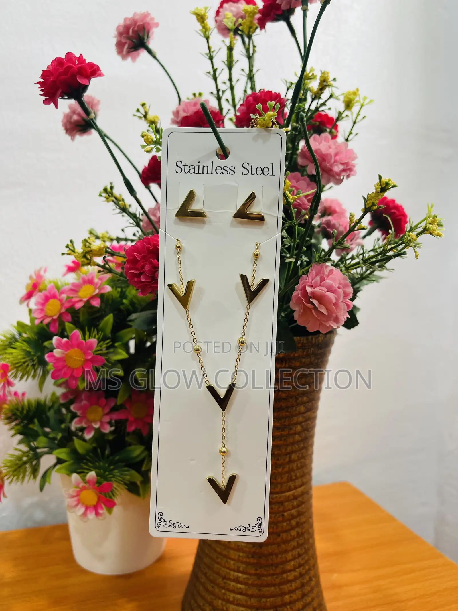 Stainless Steel Gold Geometric v-Shape Chevron Jewelry Set