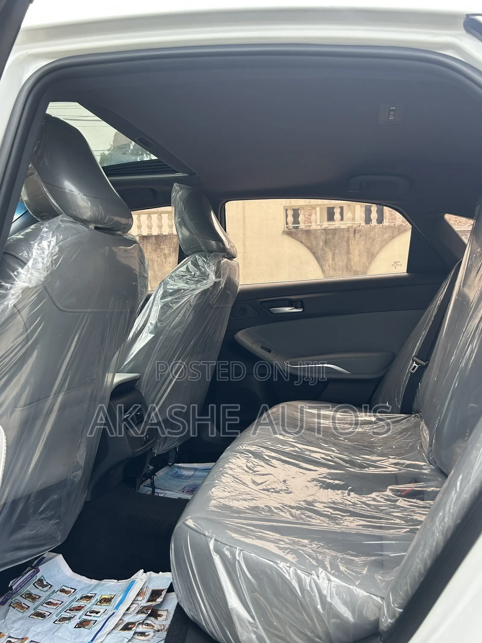 Toyota Avalon XLE FWD Sedan (3.5L V6 8A) 2019 White