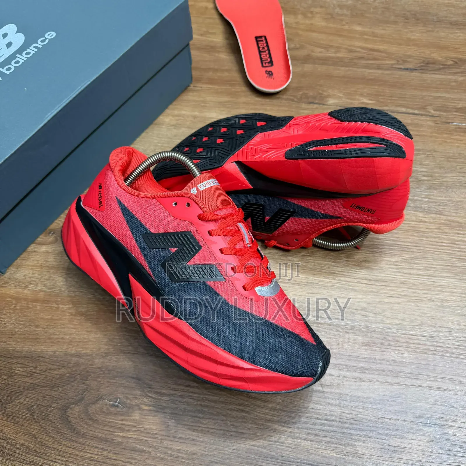 New Balance Fuelcell Rebel V4 Performance Running Sneakers