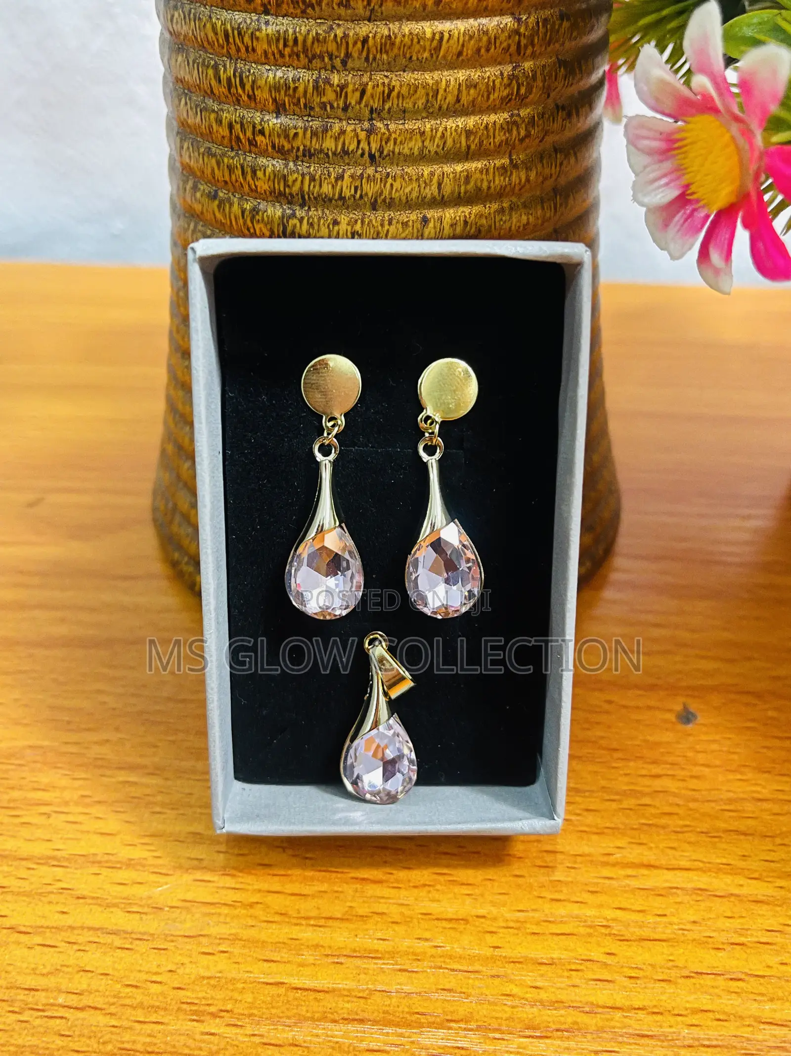Crystal Aurora Borealis Teardrop Pendant Earrings Set