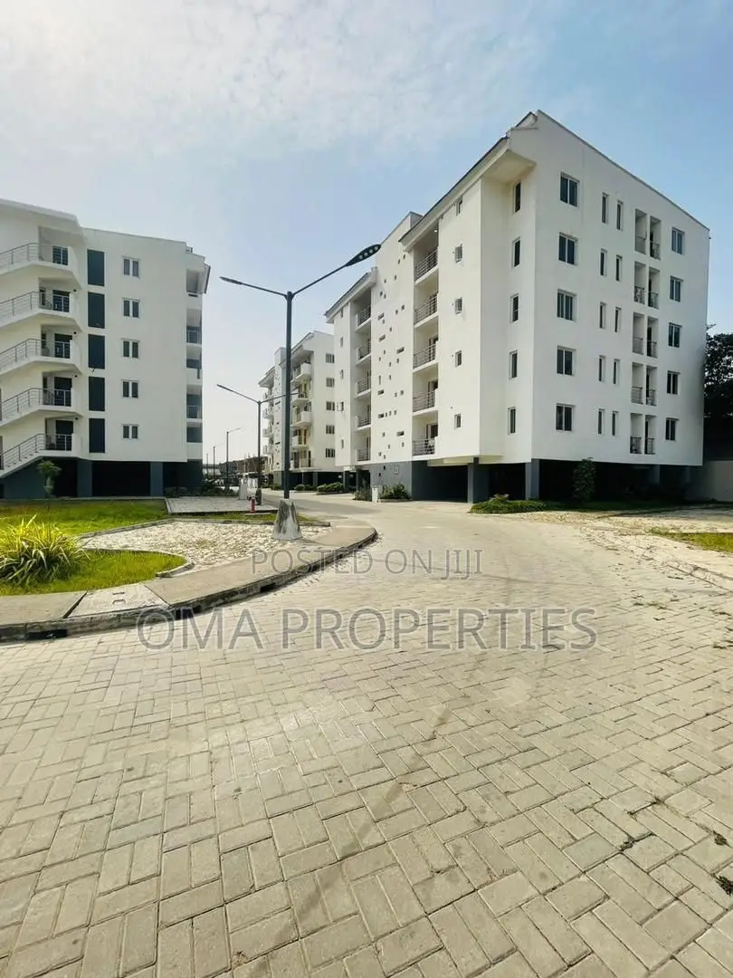 Furnished 4bdrm Apartment in Ilupeju for sale