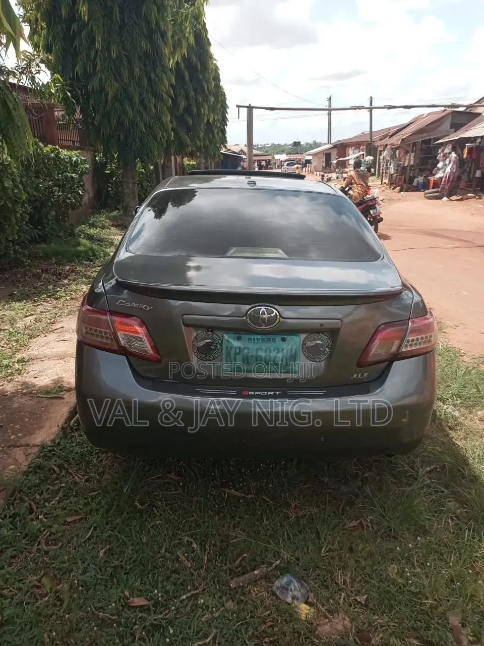 Toyota Camry XLE 4dr Sedan (2.4 4cyl 5A) 2008 Gray