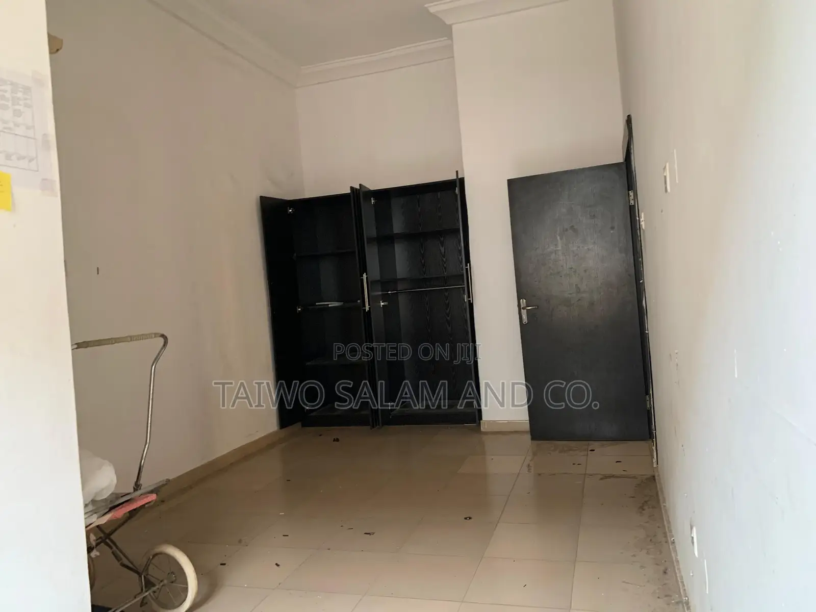 3bdrm Block of Flats in A3 Estate Ikolaba, Bodija for rent