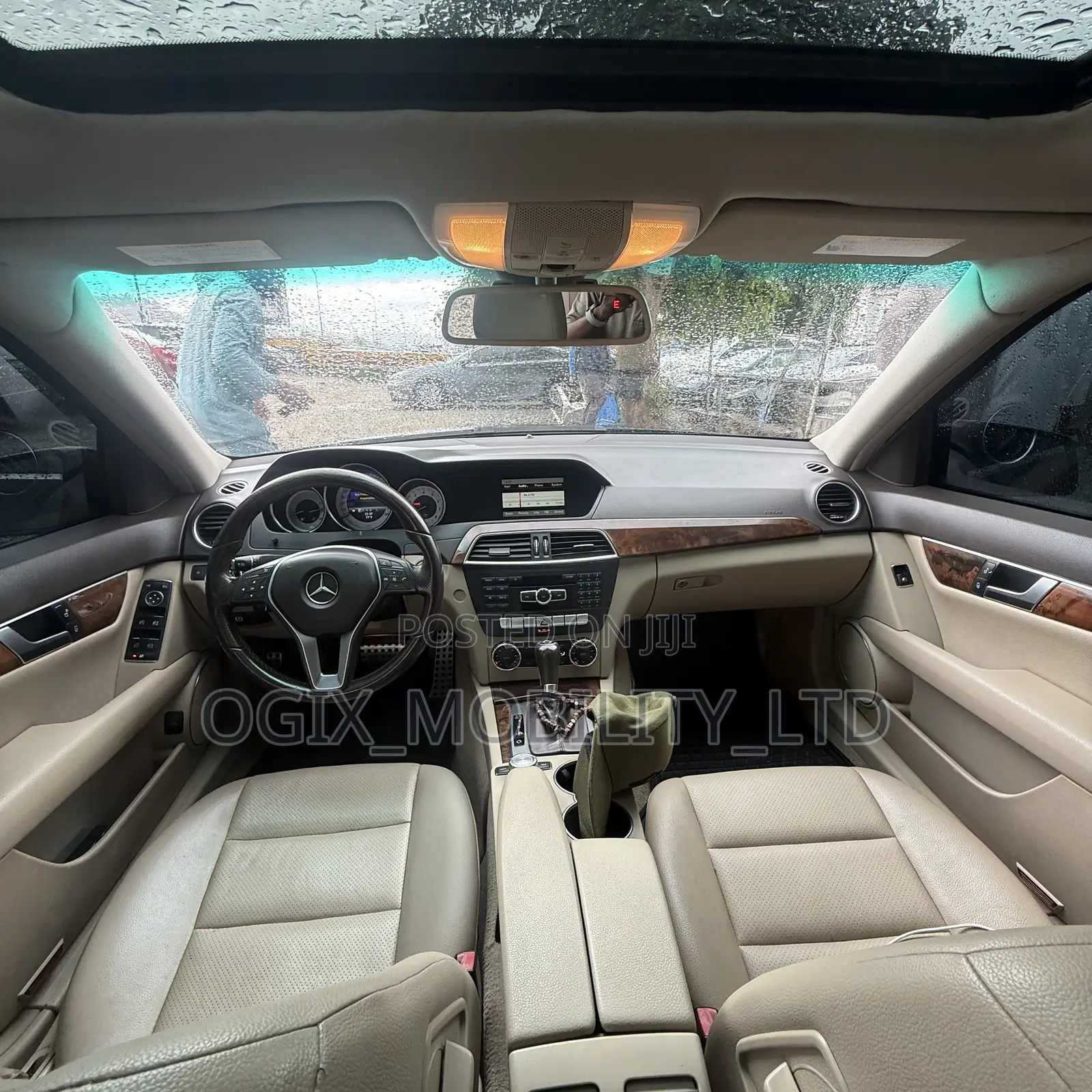 Mercedes-Benz C300 2013 Black