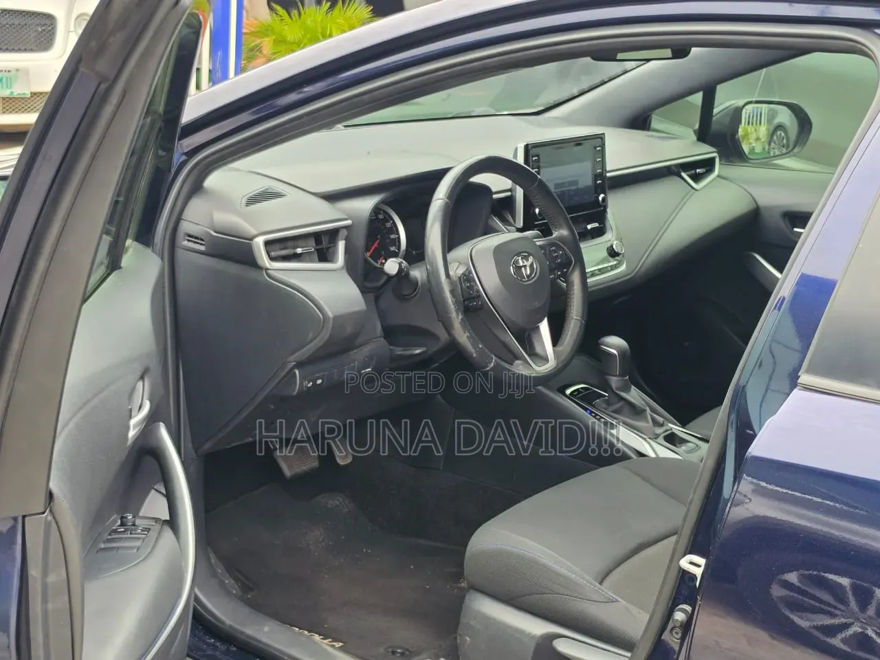 Toyota Corolla SE 2020 Blue