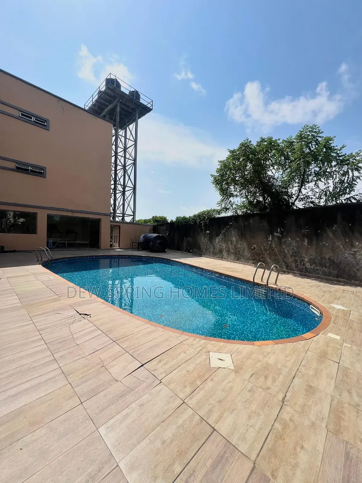 2bdrm Apartment in Lekki Phase1 for rent