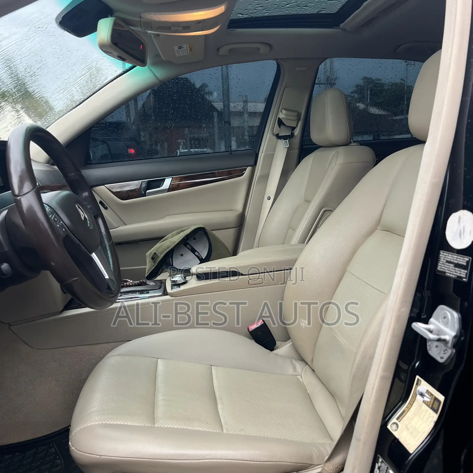 Mercedes-Benz C300 2013 Black