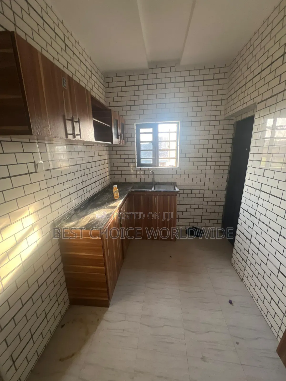 2bdrm Block of Flats in Ologuneru for rent