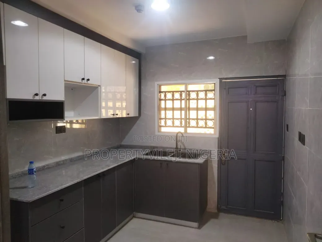 3bdrm Duplex in Wuse 2 for rent
