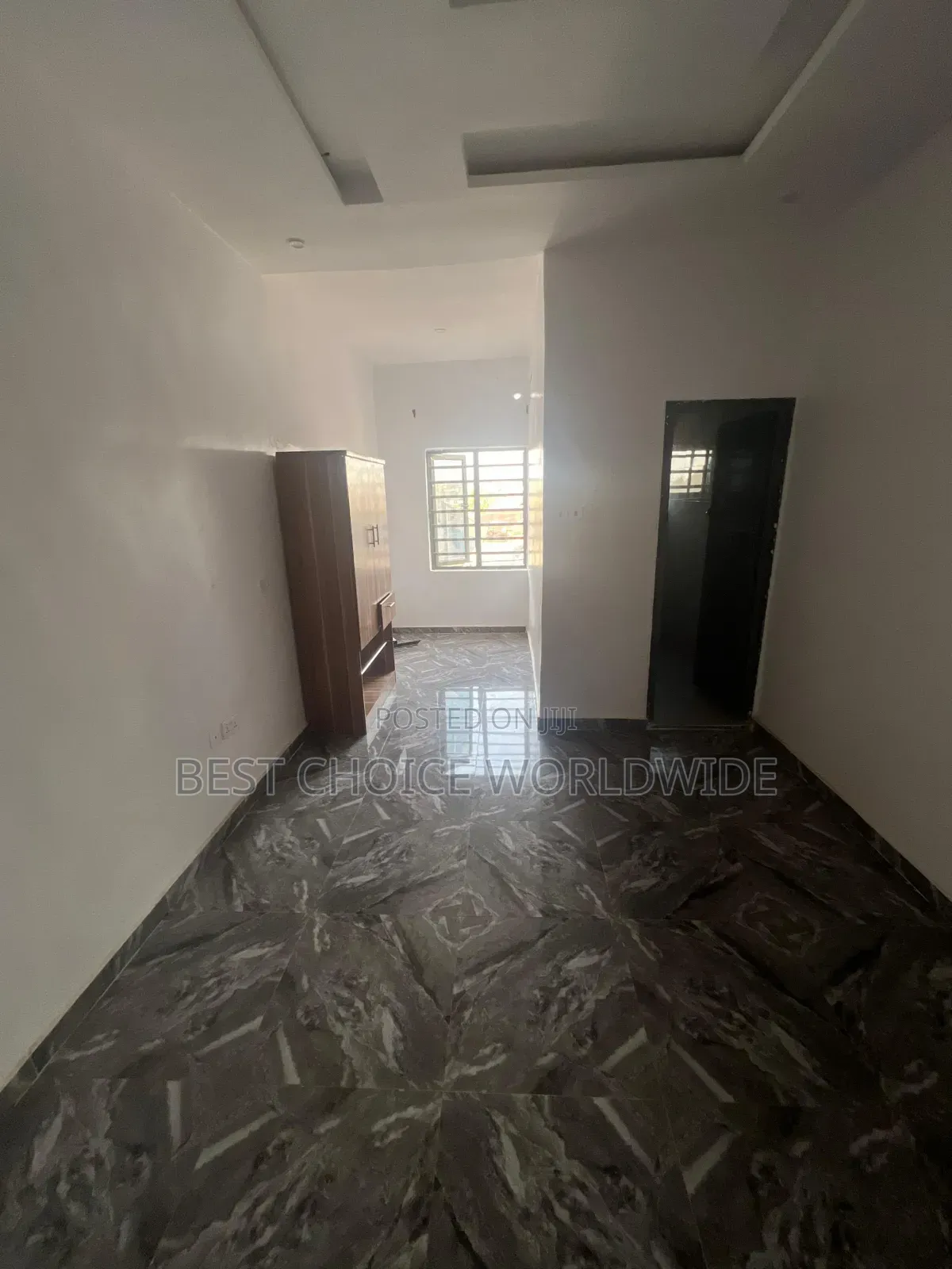2bdrm Block of Flats in Ologuneru for rent