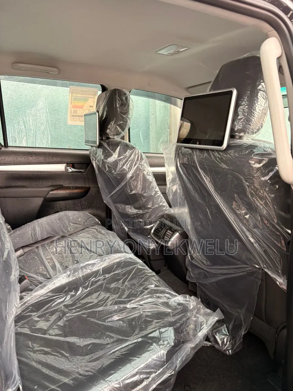 New Toyota Hilux 2025 Black