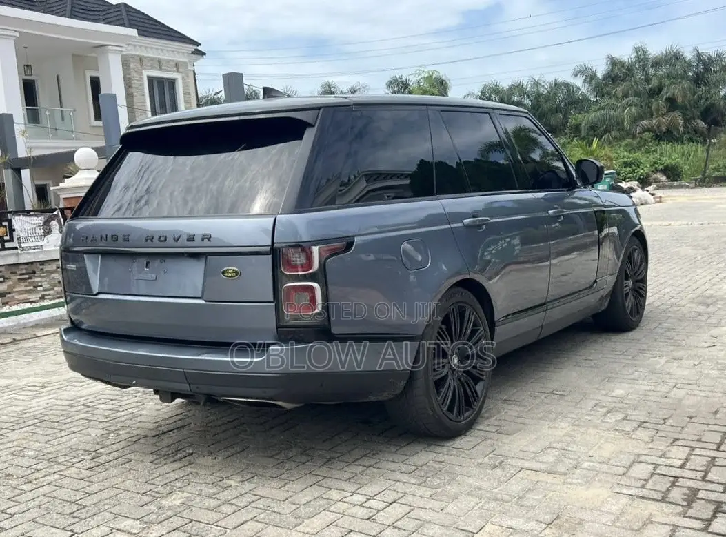 Land Rover Range Rover Vogue 2018 Blue