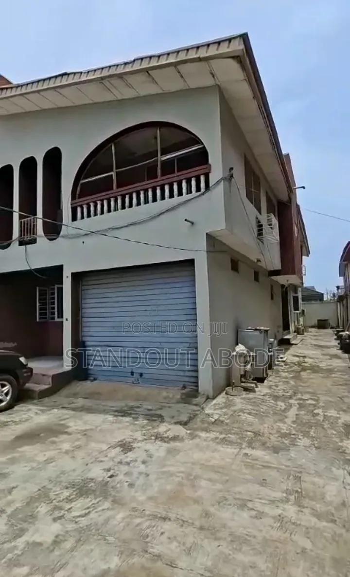 2bdrm Block of Flats in Good Location, Ago Palace for sale