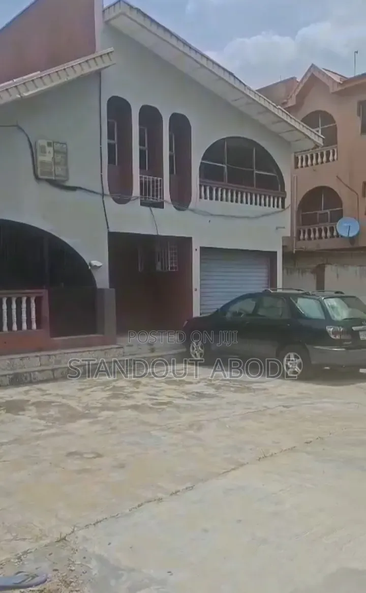 2bdrm Block of Flats in Good Location, Ago Palace for sale