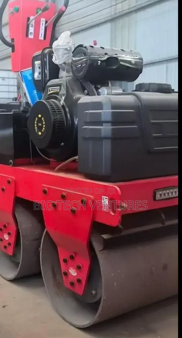 Walk-Behind Vibratory Roller Is Likely a 600kg Dual-Drum Model,