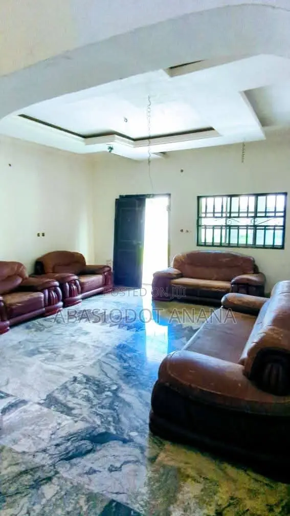 4bdrm Duplex in Osongoma Estate, Uyo for sale