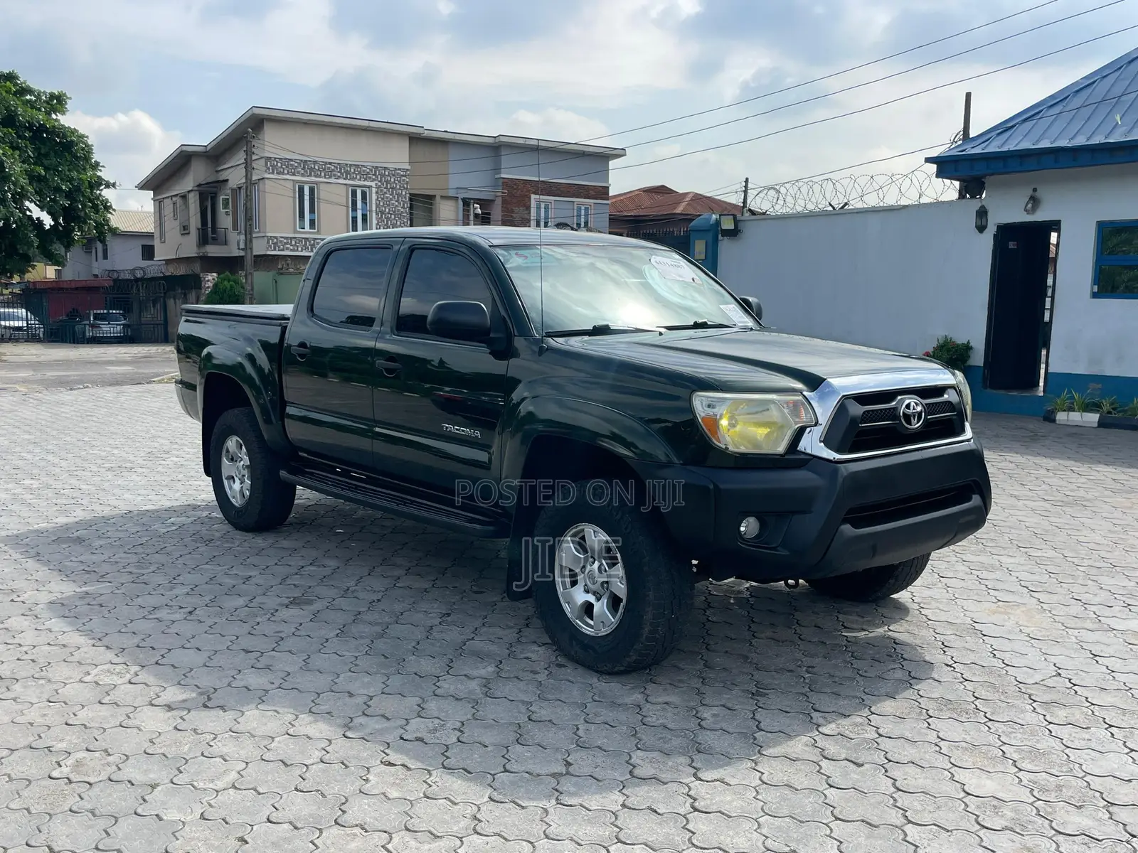 Toyota Tacoma Double Cab 4x4 4.0L V6 5-Speed Automatic 2013 Green