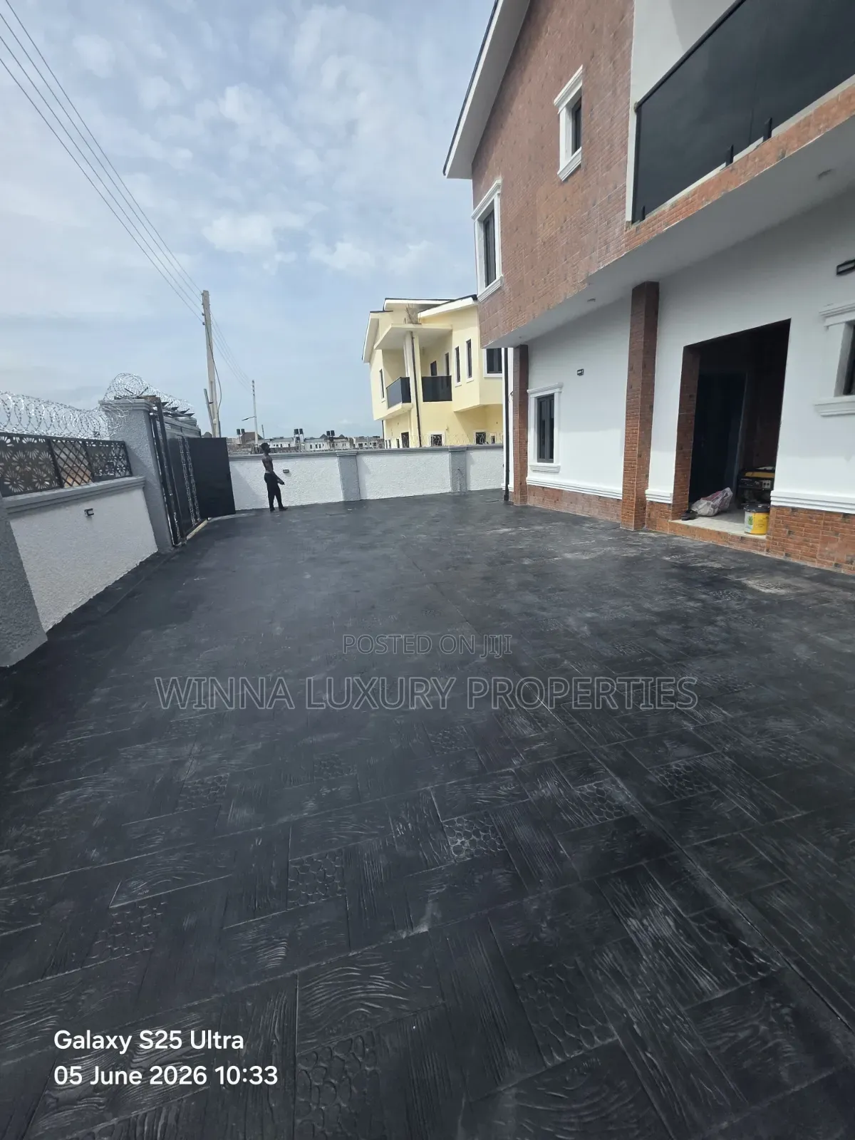 3bdrm Duplex in Mshel, Lugbe District for rent