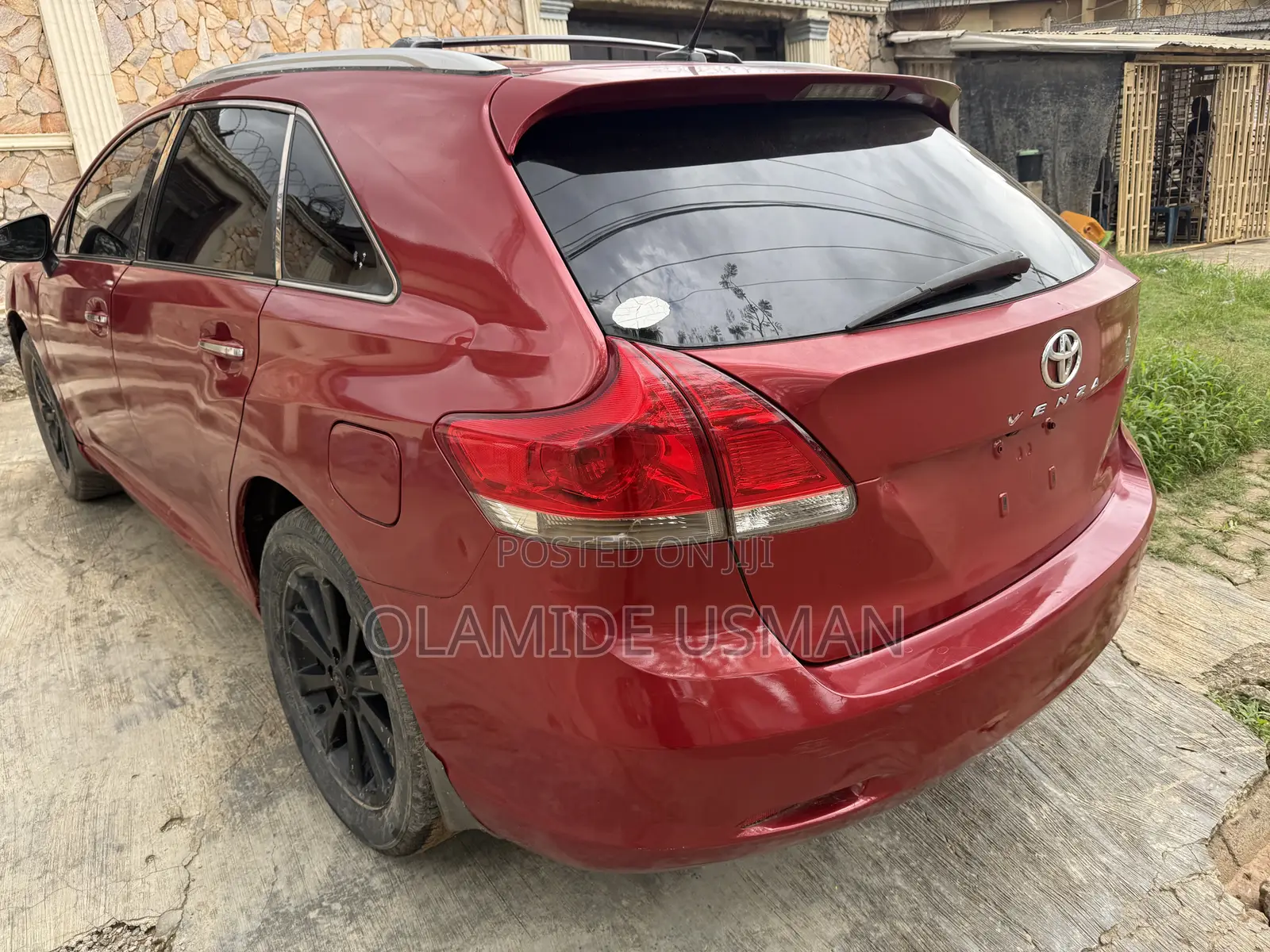 Toyota Venza XLE 2010 Red