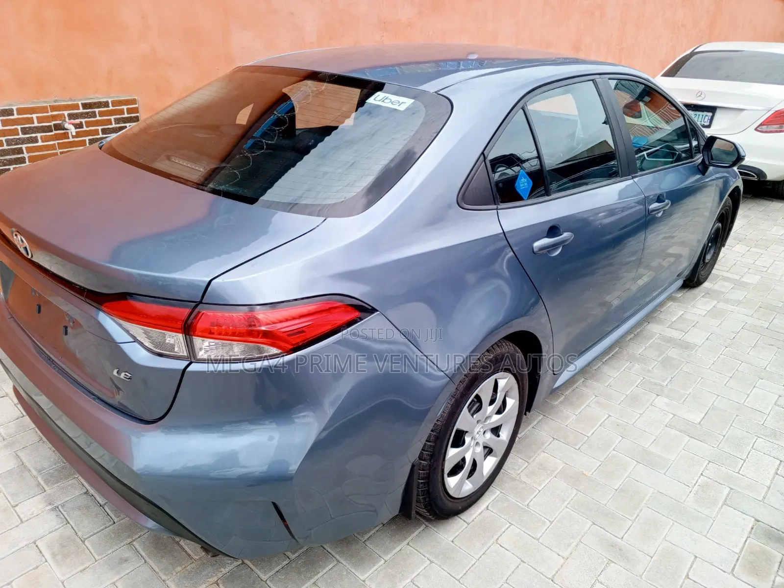 Toyota Corolla LE 2020 Blue