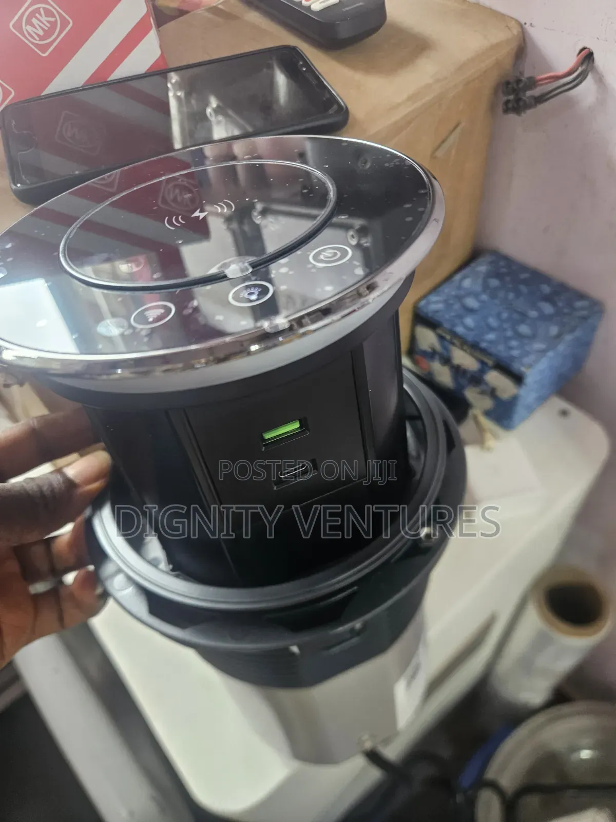 Mk Uk Table Sockets and Wireless Charger
