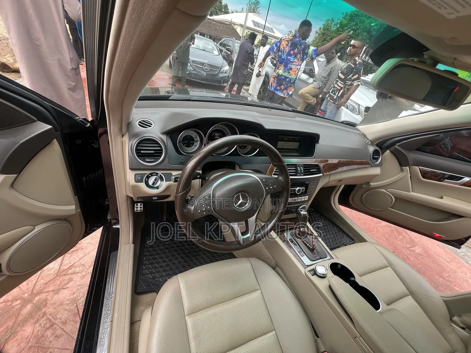 Mercedes-Benz C300 2013 Black