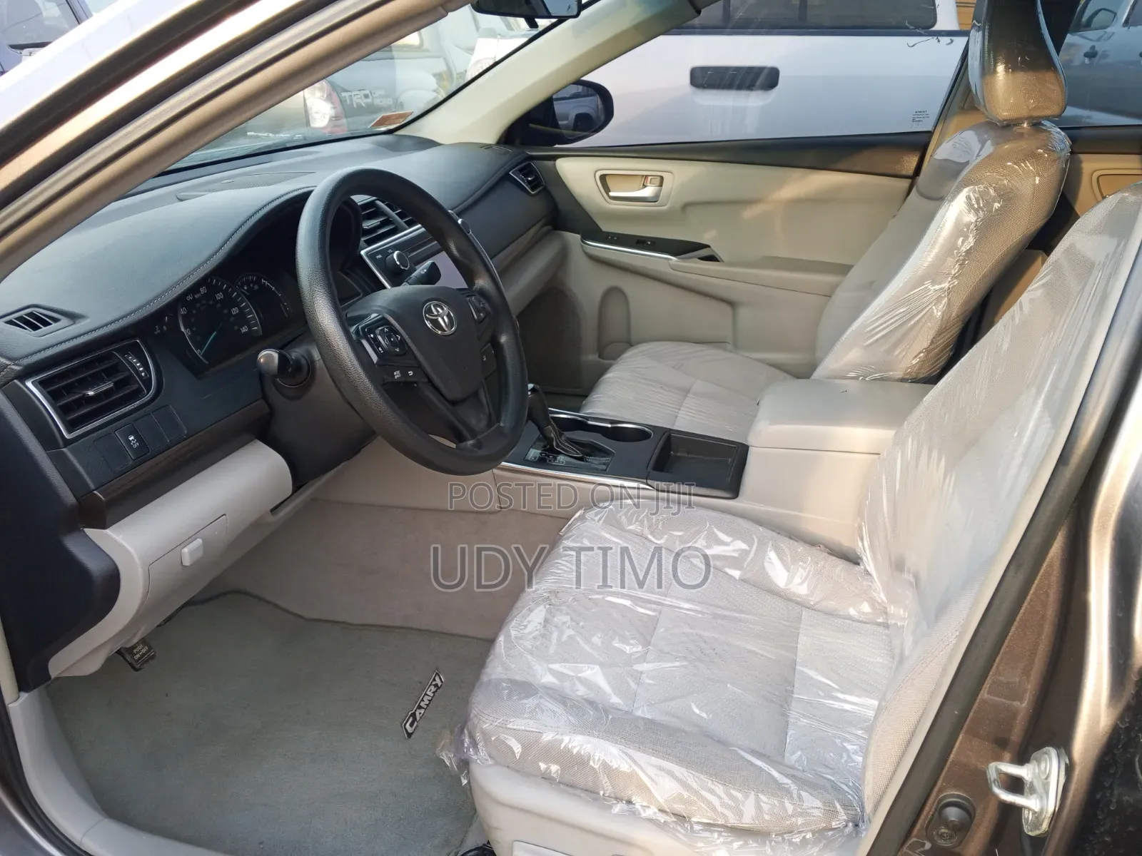 Toyota Camry LE 4dr Sedan (2.5L 4cyl 6A) 2015 Gray
