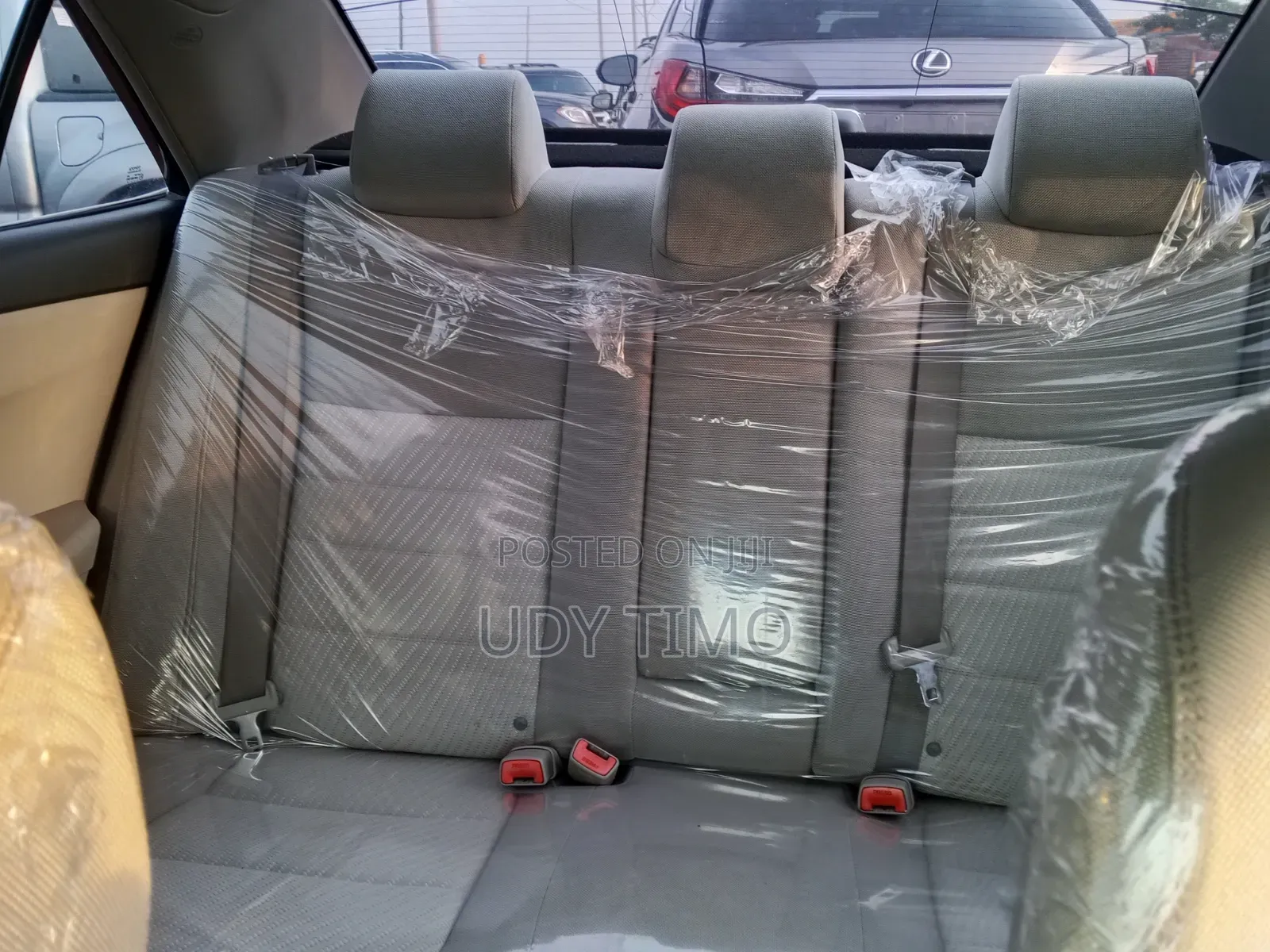 Toyota Camry LE 4dr Sedan (2.5L 4cyl 6A) 2015 Gray