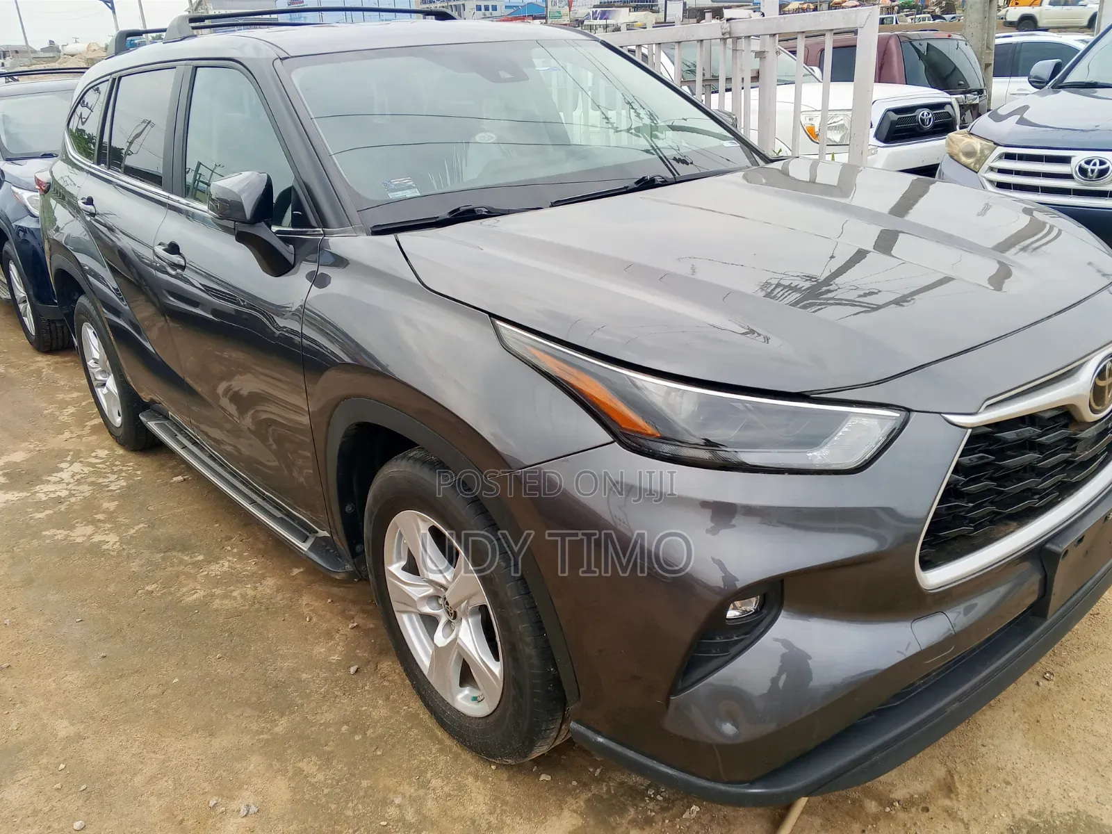 Toyota Highlander LE AWD 2023 Gray