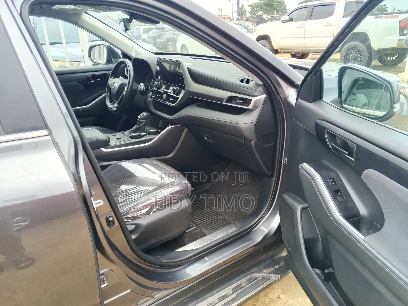 Toyota Highlander LE AWD 2023 Gray