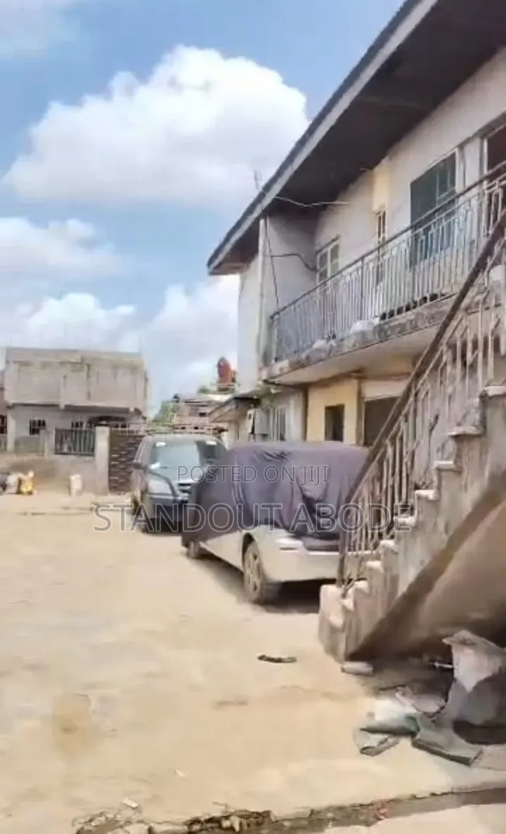 3bdrm Block of Flats in Good Location, Ikotun / Ikotun/Igando for sale