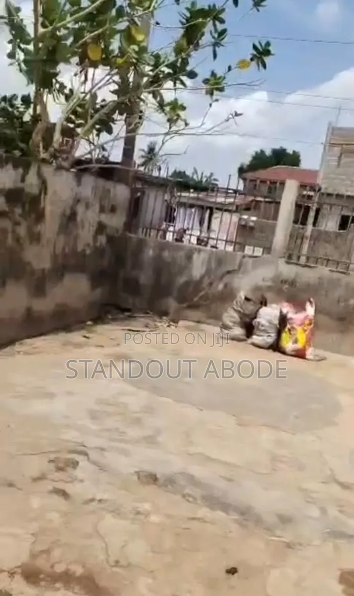 3bdrm Block of Flats in Good Location, Ikotun / Ikotun/Igando for sale