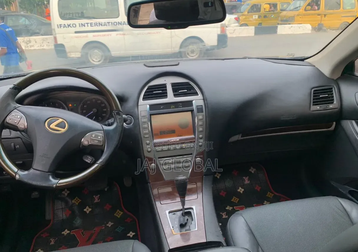 Lexus ES 350 2011 Black