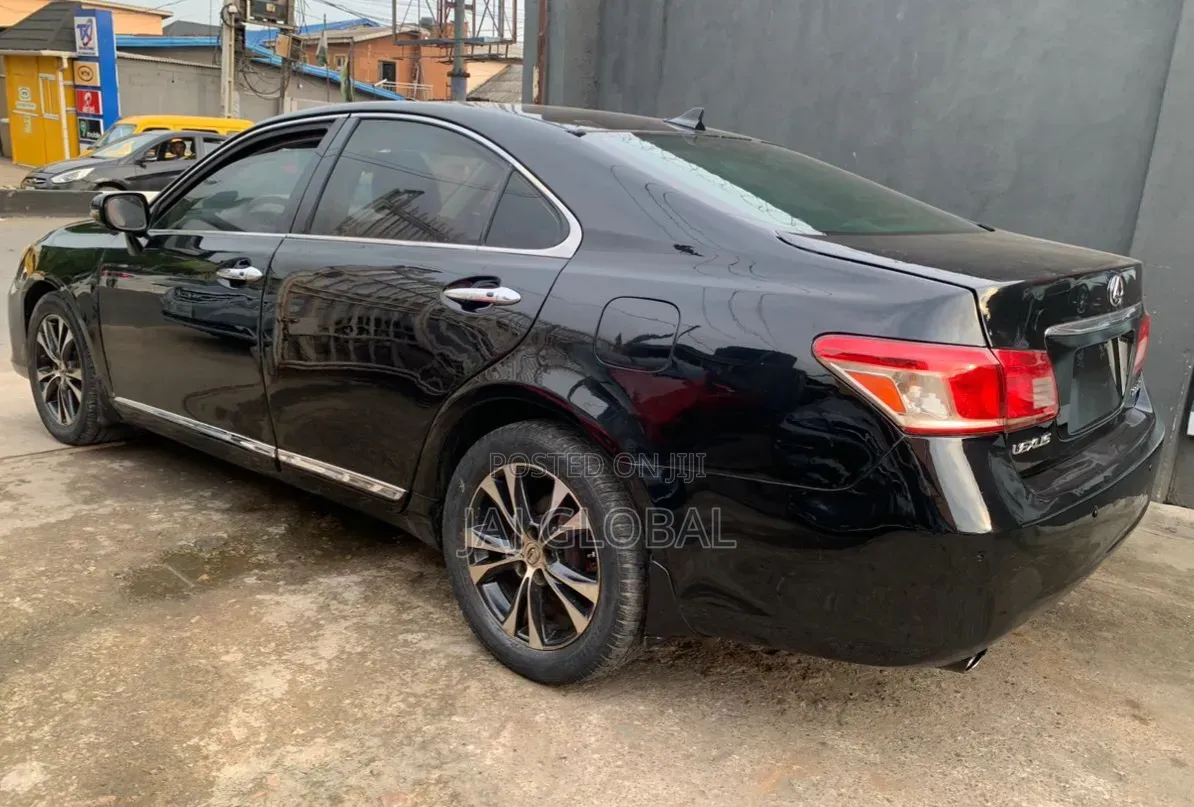 Lexus ES 350 2011 Black