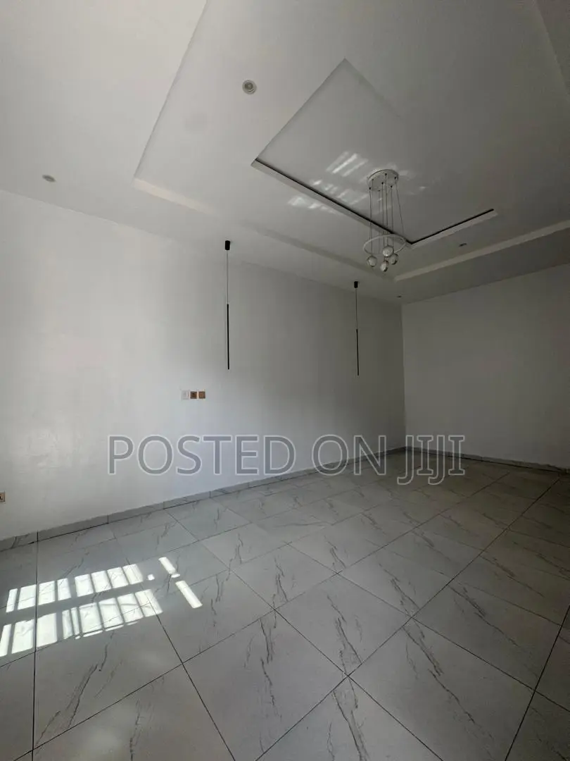 4bdrm Duplex in Before The Orchid, Lekki Phase 2 for rent