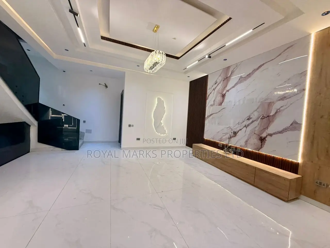 4bdrm House in Utako for sale
