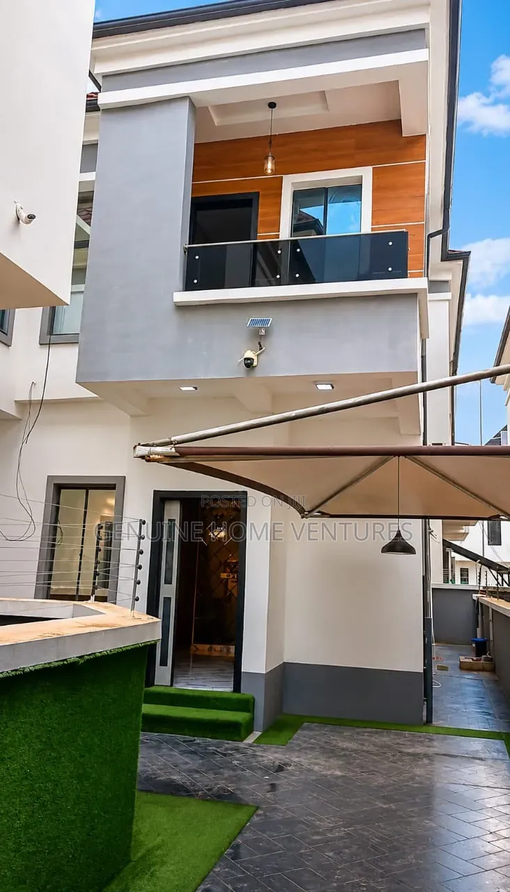 Furnished 3bdrm Duplex in Orchid, Chevron for rent