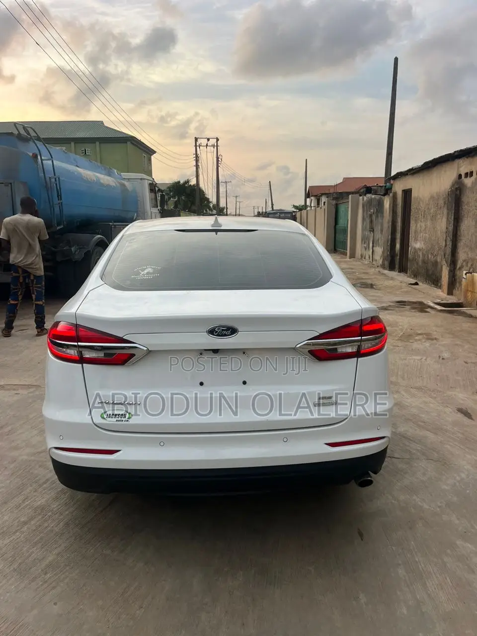 Ford Fusion SE FWD 2017 White