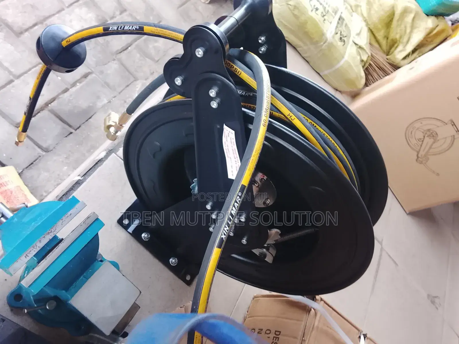 Xin Limar Retractable Hose Reel or Oil /Water Hose Reel